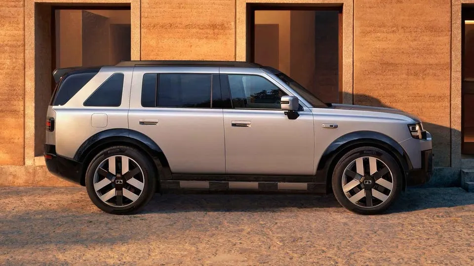 Land Rover revives Freelander as a 617hp SUV