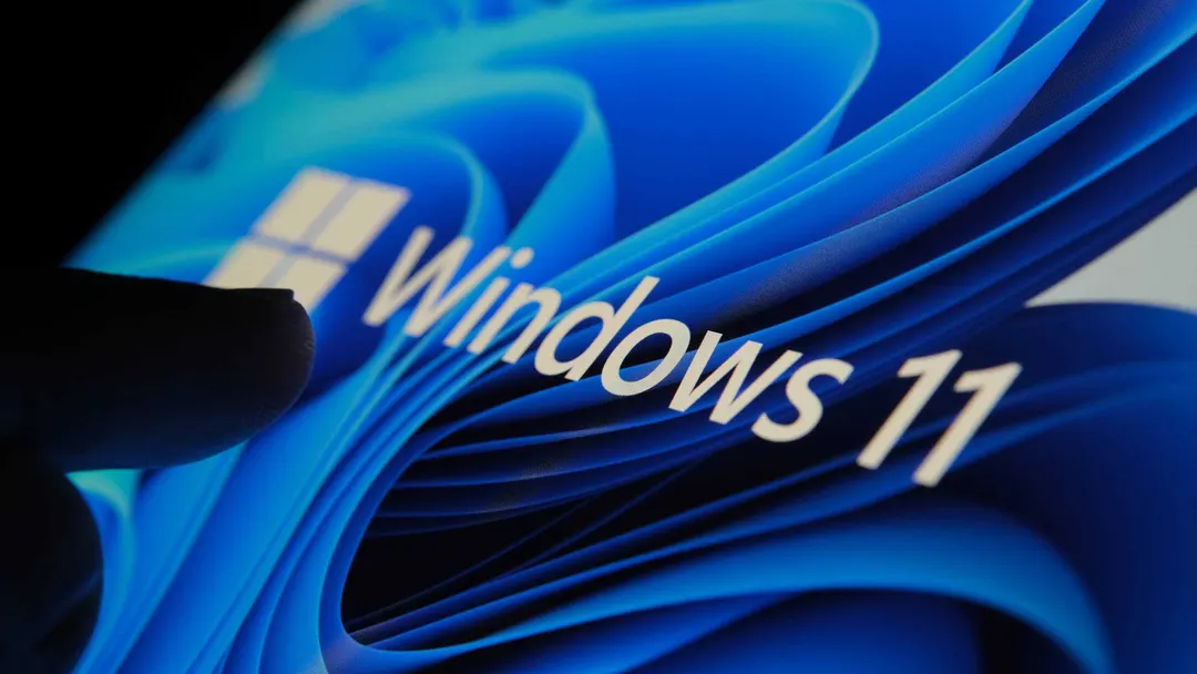 Hidden Windows 11 menu could move the taskbar via right-click