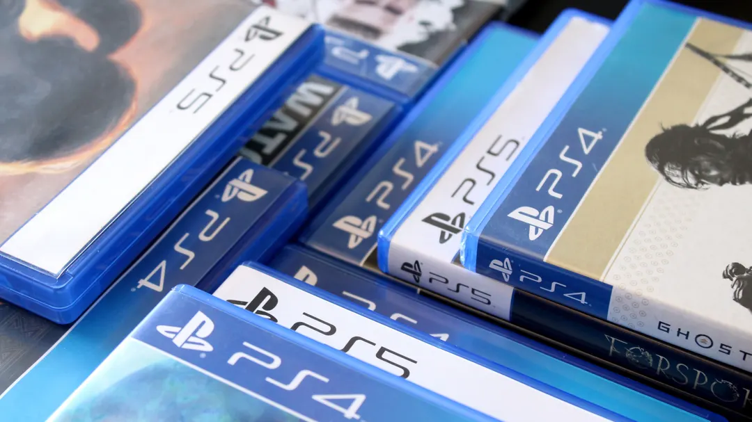 PlayStation creator Ken Kutaragi backs Sony on ending discs