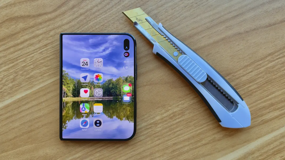JerryRigEverything tests iPhone Duo with dirt, fire and chainmail