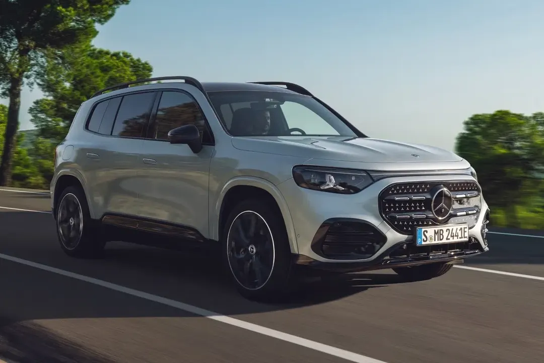 Mercedes-Benz launches electric GLB with up to 674 km range