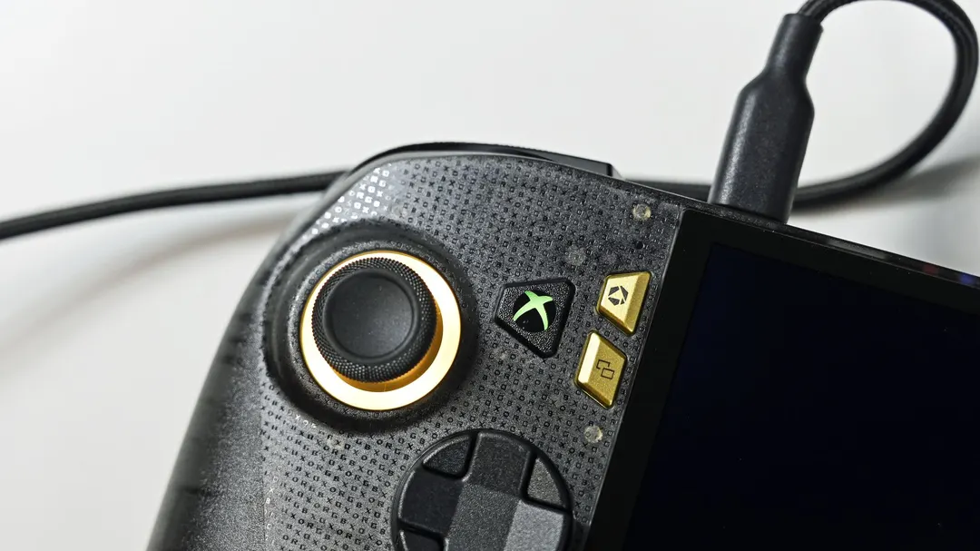 Xbox team reportedly threatened to cancel handheld over Windows 11