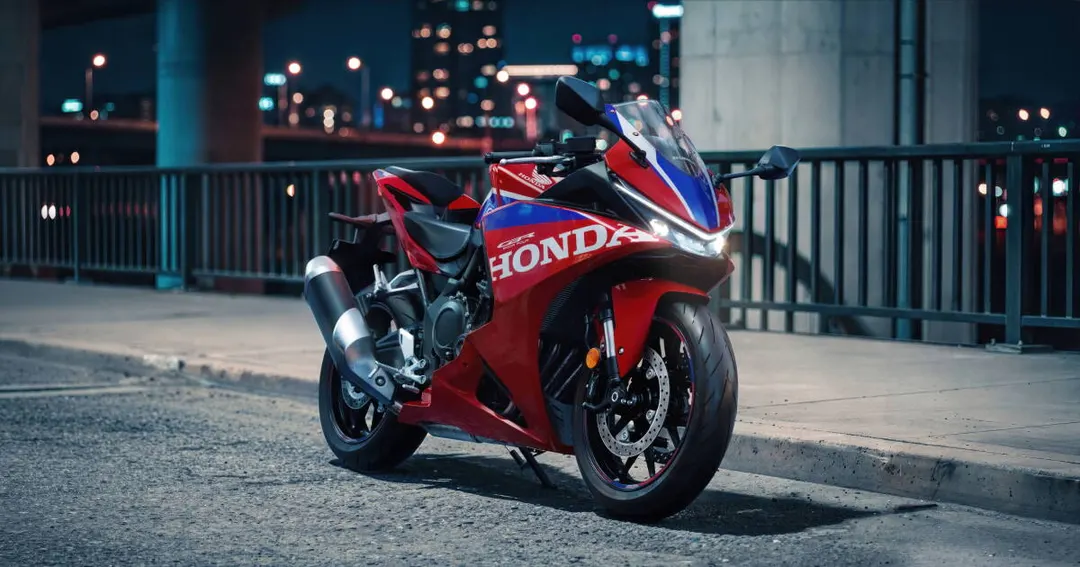 Honda unveils CBR500R FOUR with 502cc four-cylinder, 70 hp