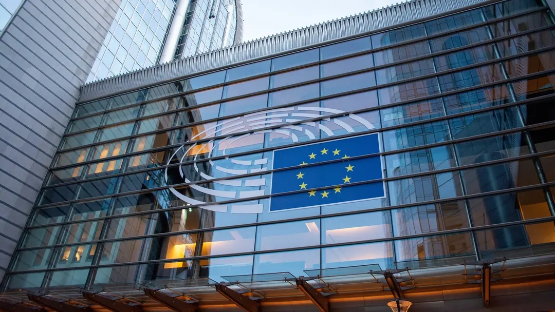 EU lawmakers split over bringing back AI liability rules