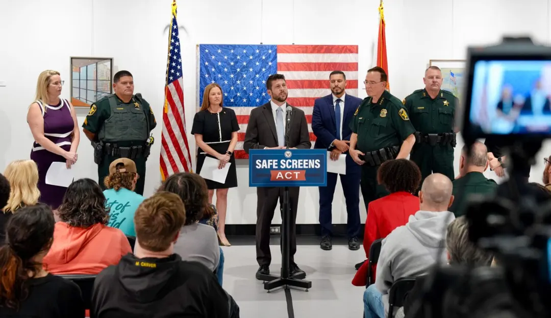Florida proposes age checks for app stores, device OS and AI chatbots
