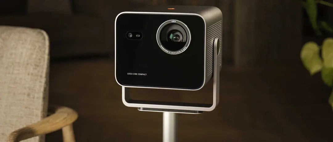 Leica Cine Compact 1: $2990 projector with 4K and 1700 lumens