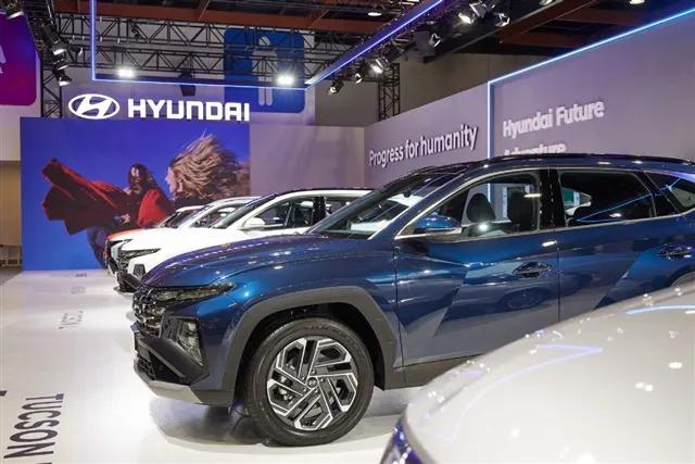 AI demand squeezes automotive memory, pushing automakers to control chip supply