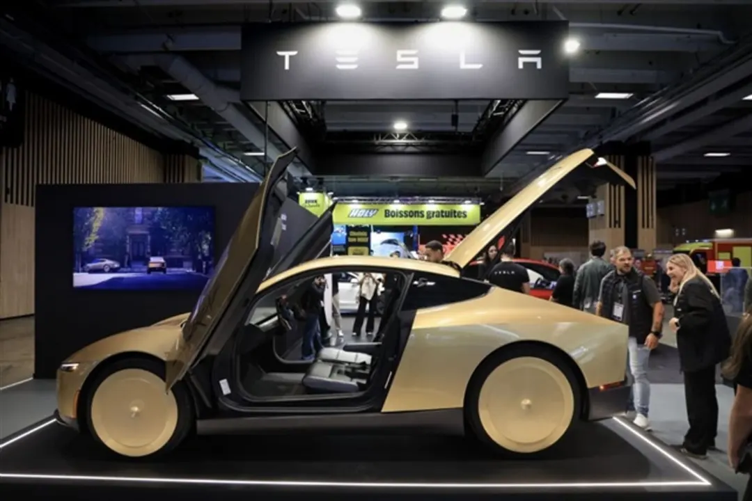 Tesla bets on Cybercab as auto revenue declines