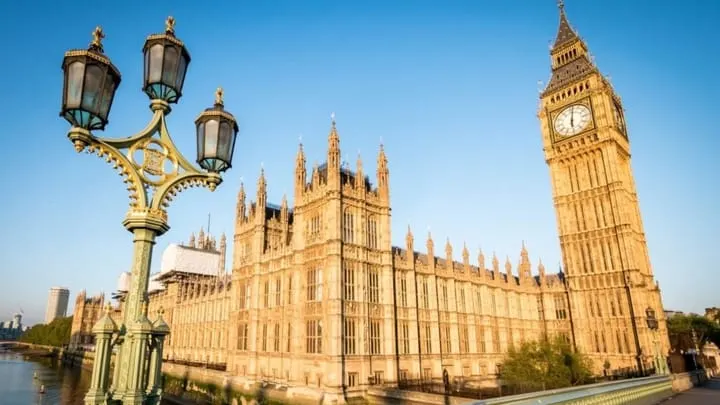 UK government seeks more power to intervene in telecoms market