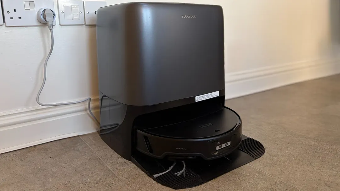 Roborock Saros 20 Neo review: flagship features for £999