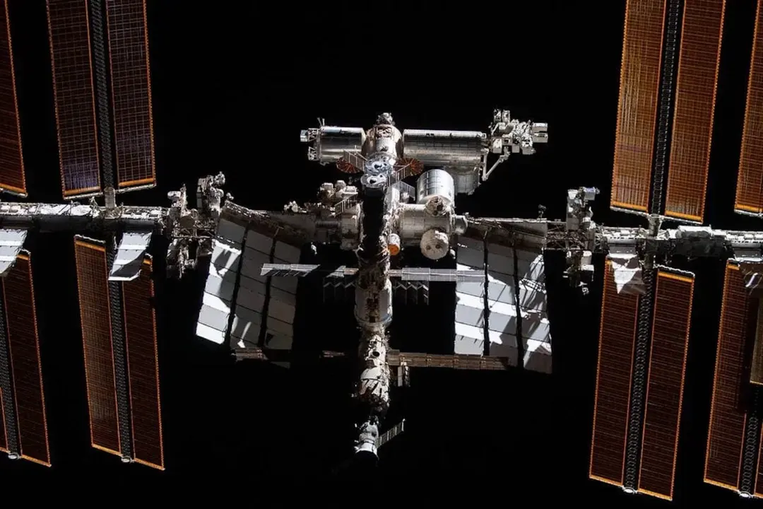 Russia to permanently seal leaking ISS tunnel