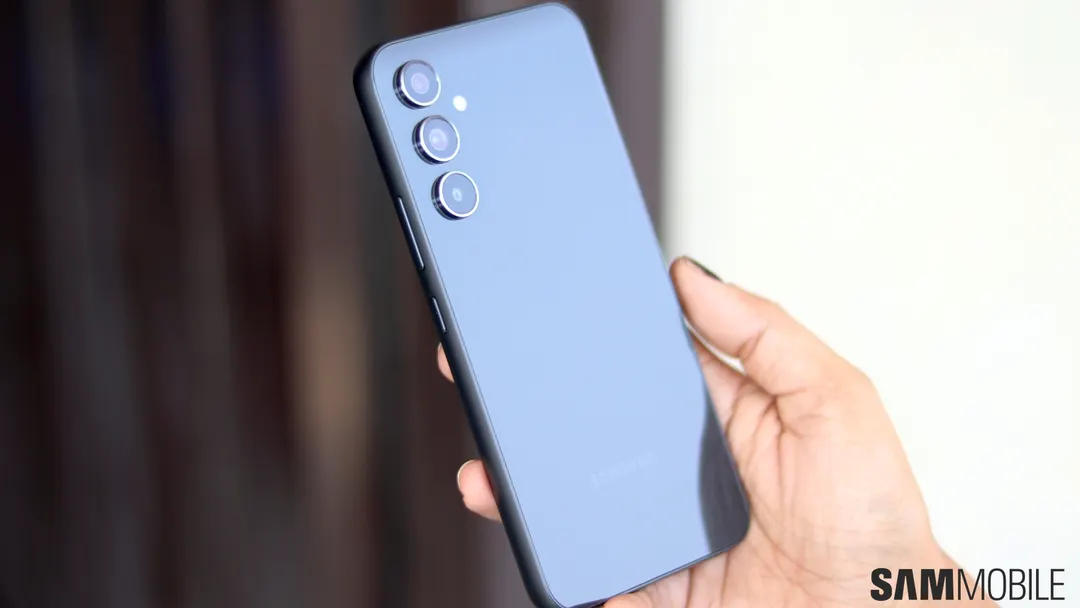 Samsung rolls out stable One UI 9.0 to Galaxy A54