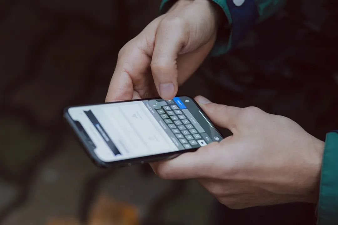 Fine-tuning on drunk texts erodes GPT-4 safety without malicious data