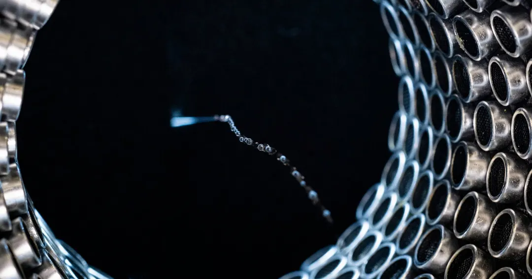 Ultrasonic 'tube' of sound levitates and guides matter through air