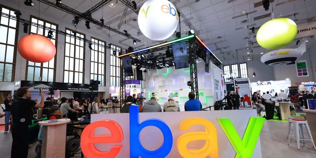 eBay Q3 revenue rises 14% YoY to $3.21B, beating $3.12B estimate