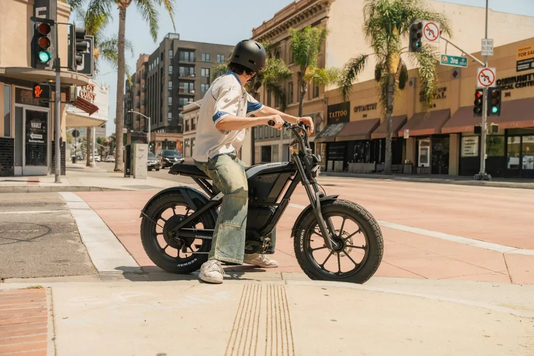 Segway launches Xyber Air e-bike at $1,999.99