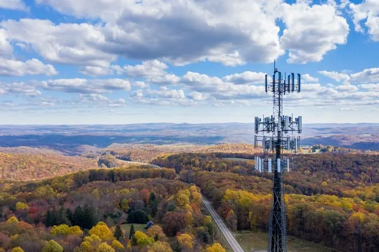 American Tower CEO: We own abandoned Dish equipment on our towers