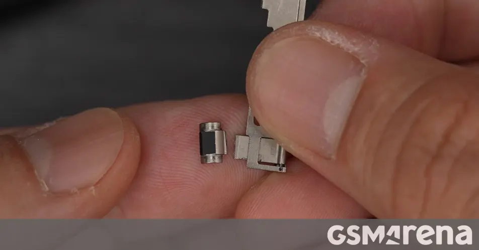 Apple reportedly lowered iPhone Duo QA standards to boost holiday shipments