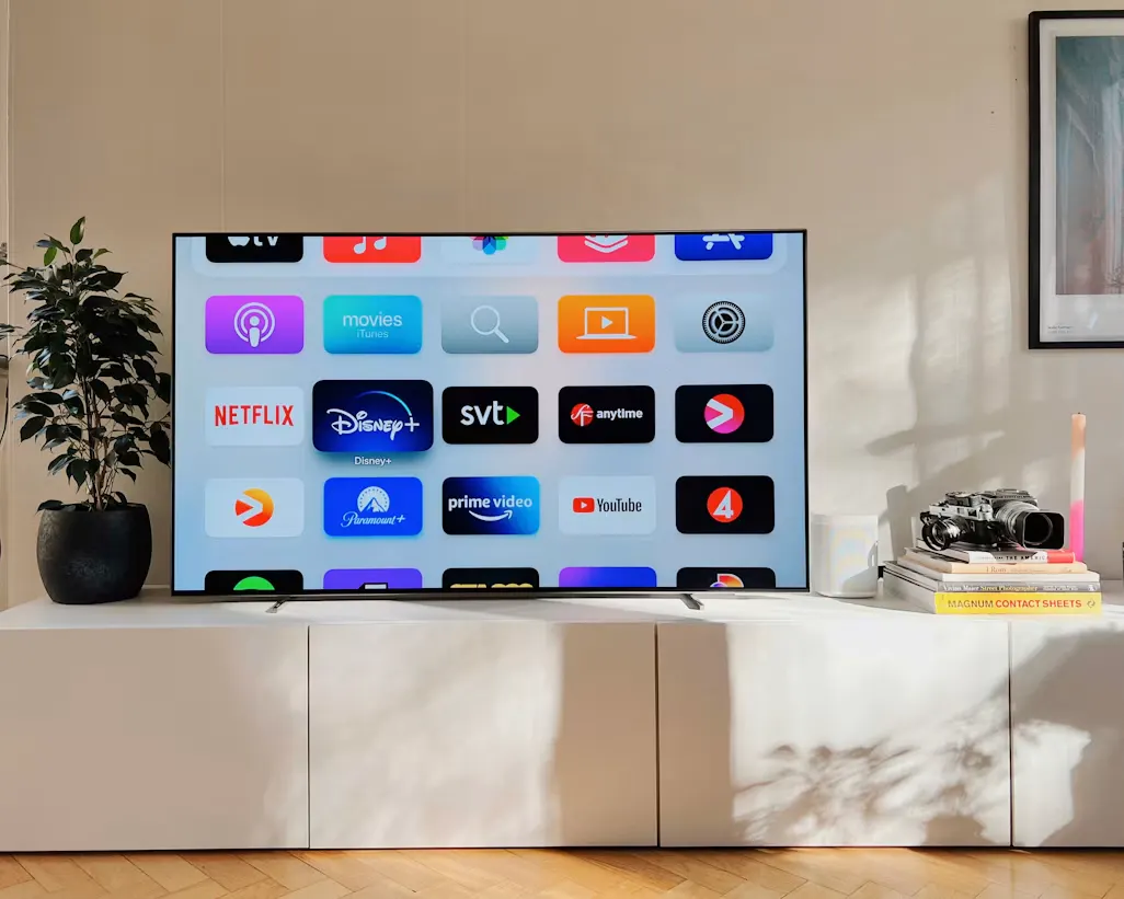 Researcher: Samsung TVs May Seek a Microphone on Soundbars and Send Sound Events to Servers