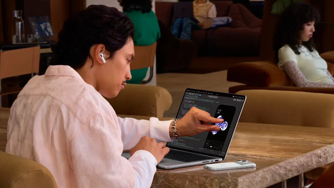 Bloomberg: touchscreen MacBook Pro keeps macOS familiar